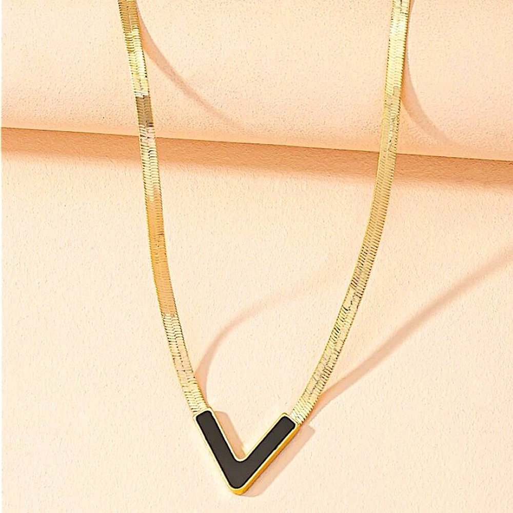 Gold Filled V Shaped Black Collarbone Flat Clavicle Herringbone Neck… - Picture 4 of 5